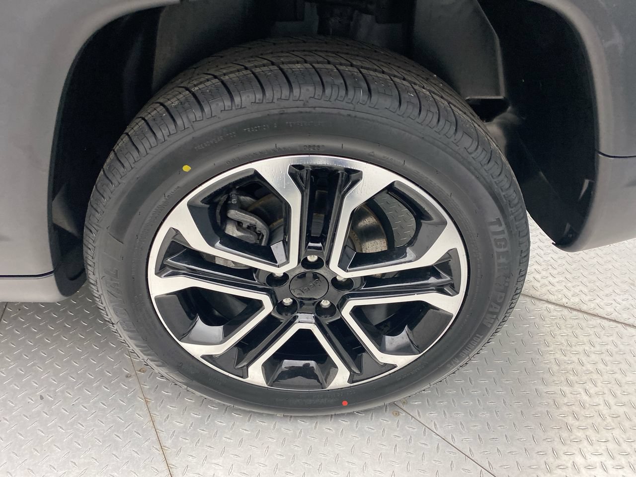 Used 2022 Jeep Compass Limited AWD/4WD image 10