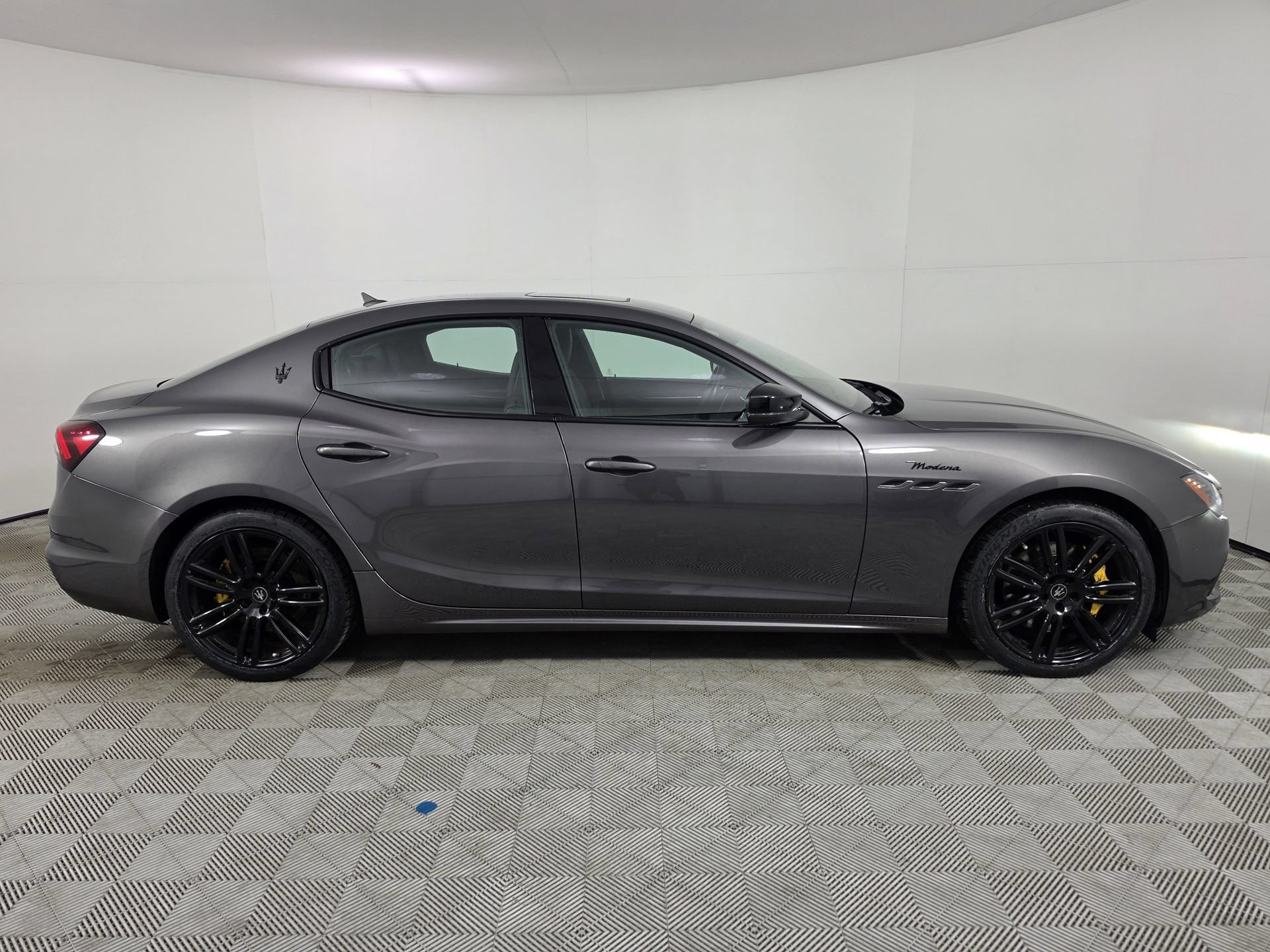 Used 2023 Maserati Ghibli Modena Q4 AWD/4WD image 44