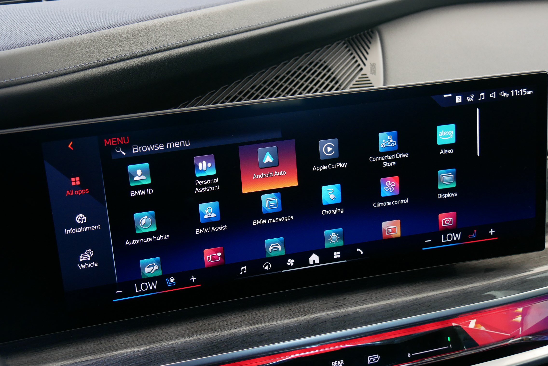 Certified 2025 BMW i7 xDrive60 AWD/4WD image 31