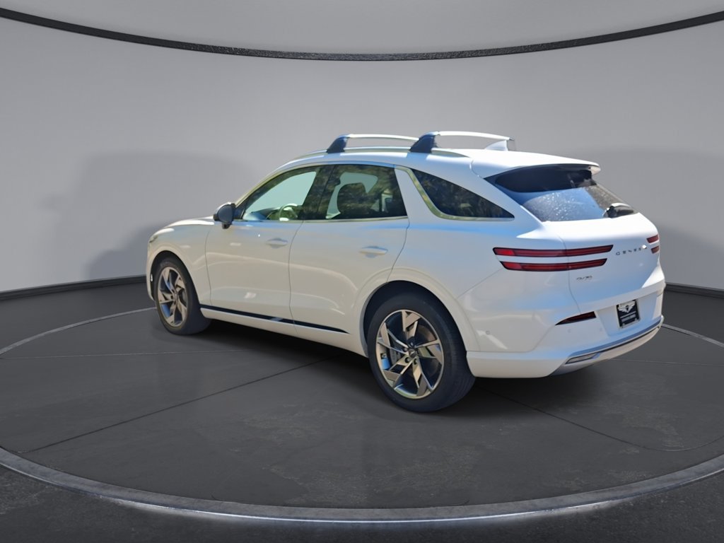Used 2025 Genesis Electrified GV70 AWD/4WD image 2