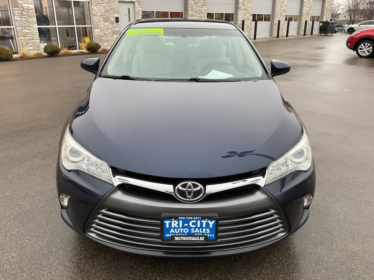 Used 2016 Toyota Camry LE image 12