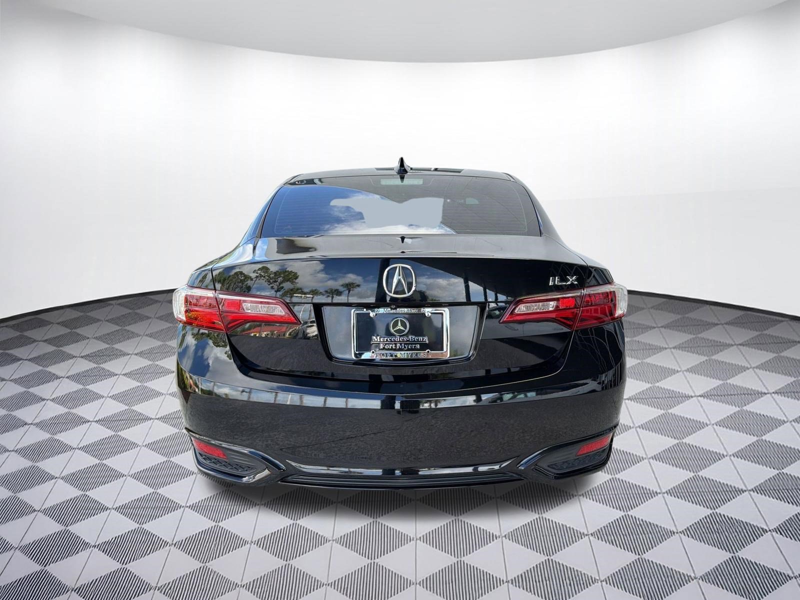 Used 2017 Acura ILX FWD image 9