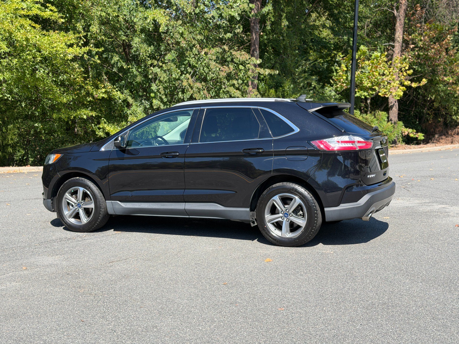 Used 2020 Ford Edge SEL w/ Convenience Package FWD image 7