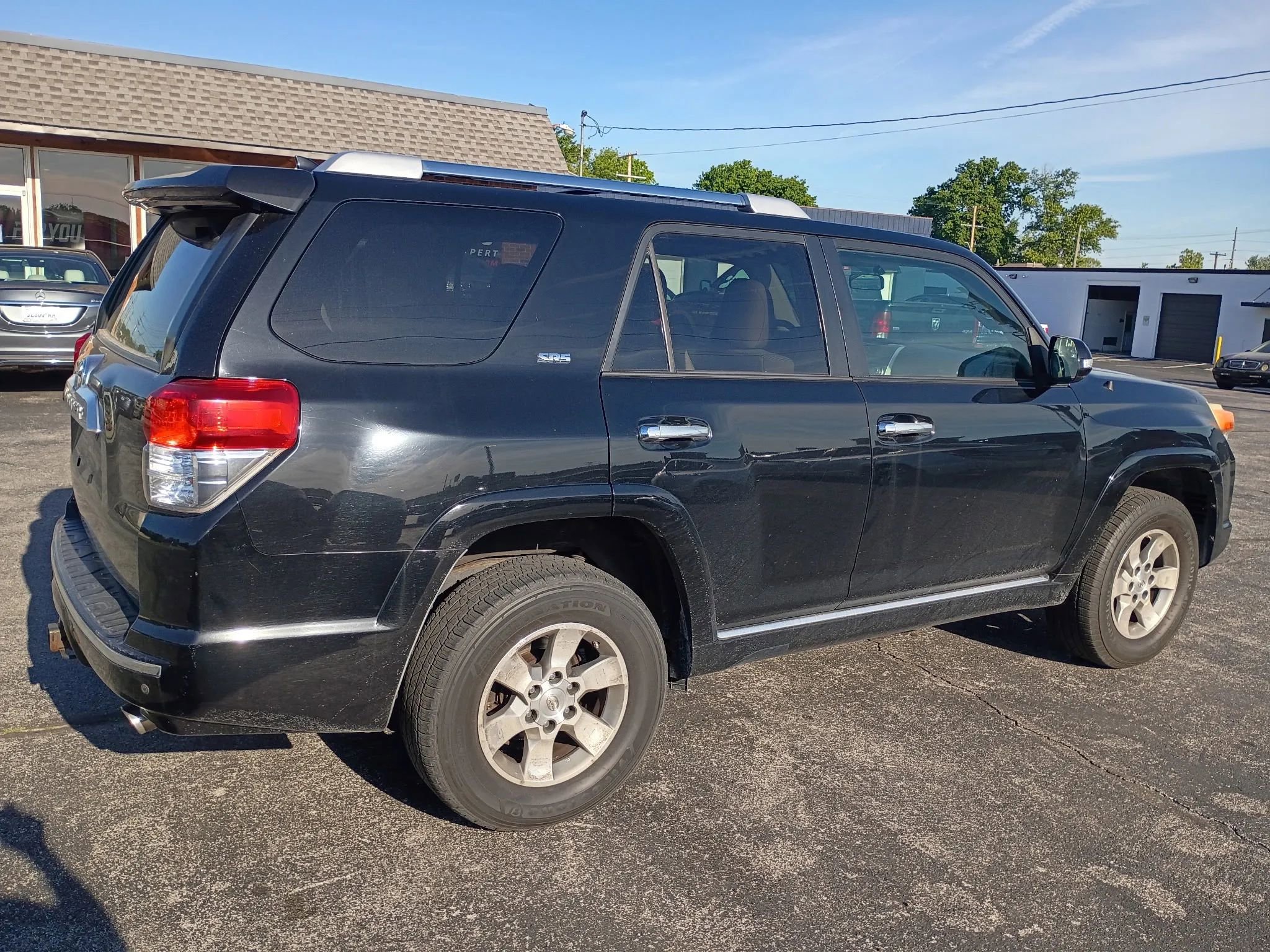 Used 2011 Toyota 4Runner SR5 w/ Convenience Pkg AWD/4WD image 5