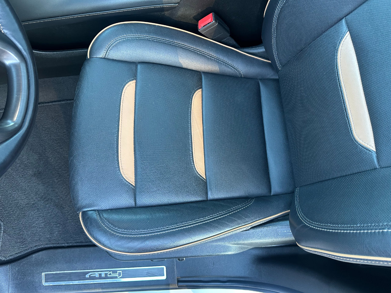 Used 2022 GMC Yukon XL AT4 image 13