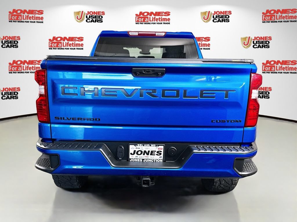 Used 2022 Chevrolet Silverado 1500 Custom w/ LPO, Dark Essentials Package AWD/4WD image 13