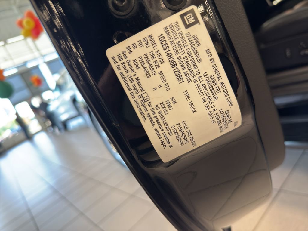 Used 2006 Chevrolet SSR w/ Preferred Equipment Group image 22