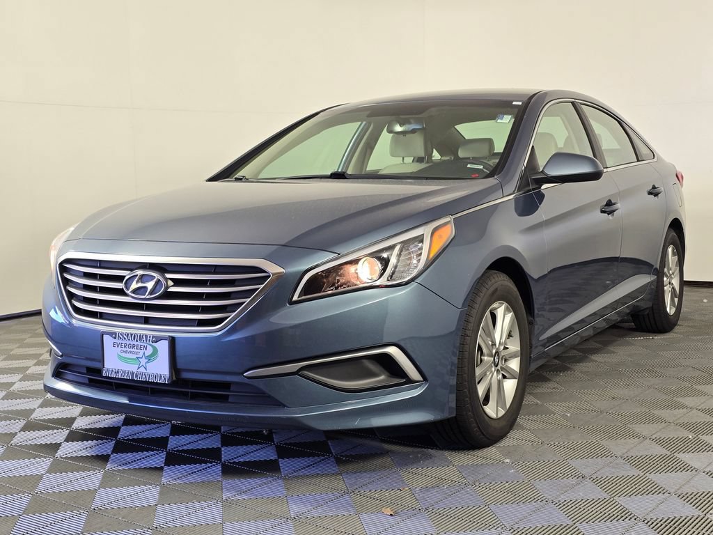 Used 2016 Hyundai Sonata SE FWD image 3