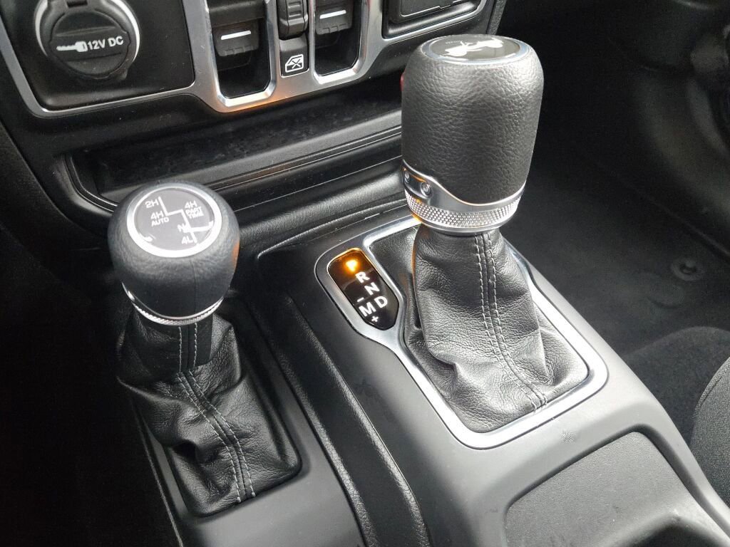 Used 2025 Jeep Wrangler Sahara 4xe w/ Safety Group image 26