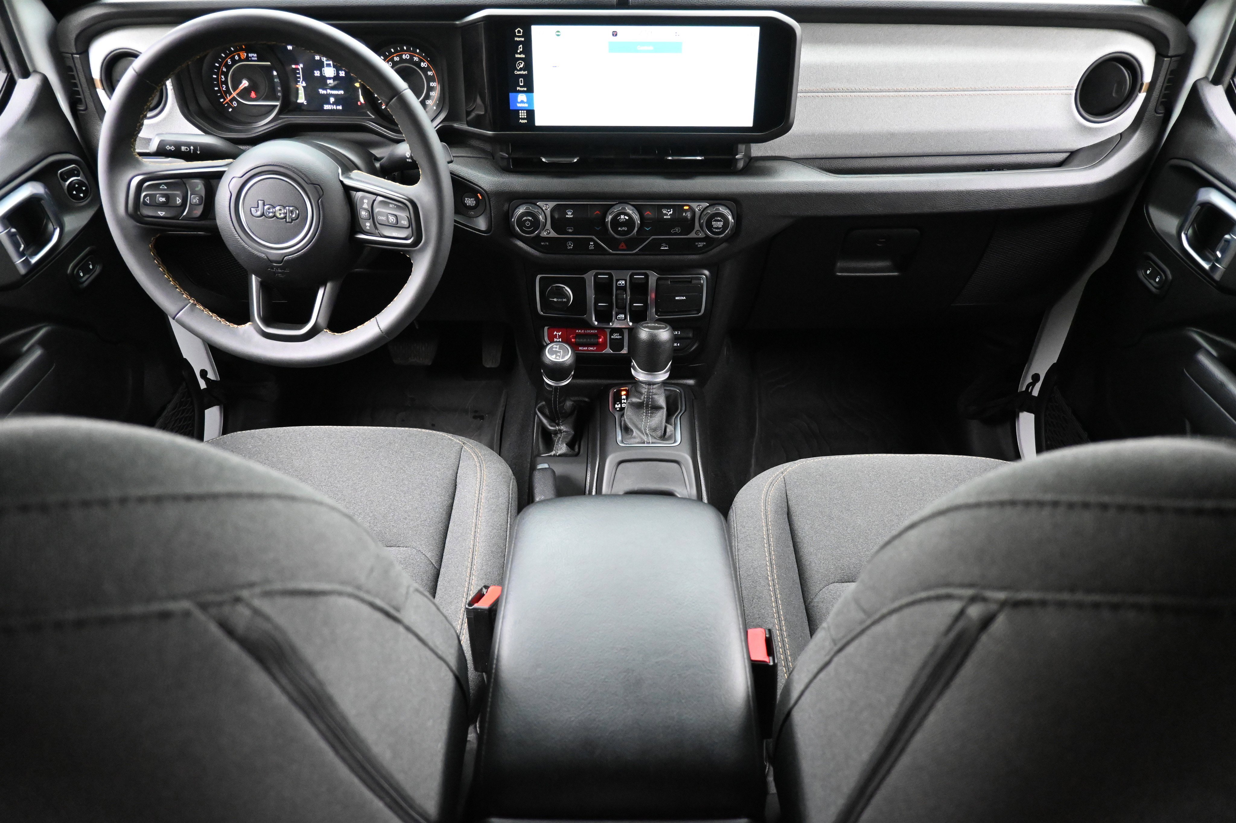 Used 2024 Jeep Gladiator Sport AWD/4WD image 21