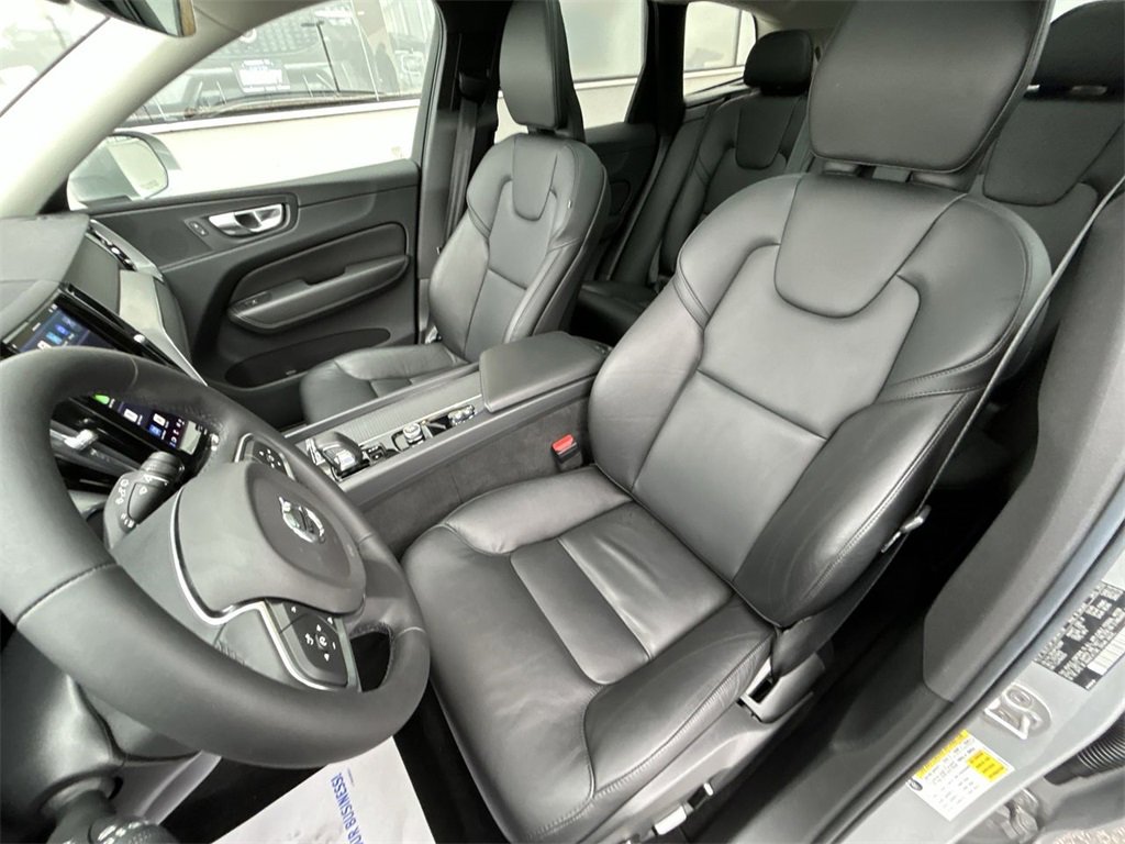 Certified 2023 Volvo XC60 B5 Core w/ Climate Package image 15