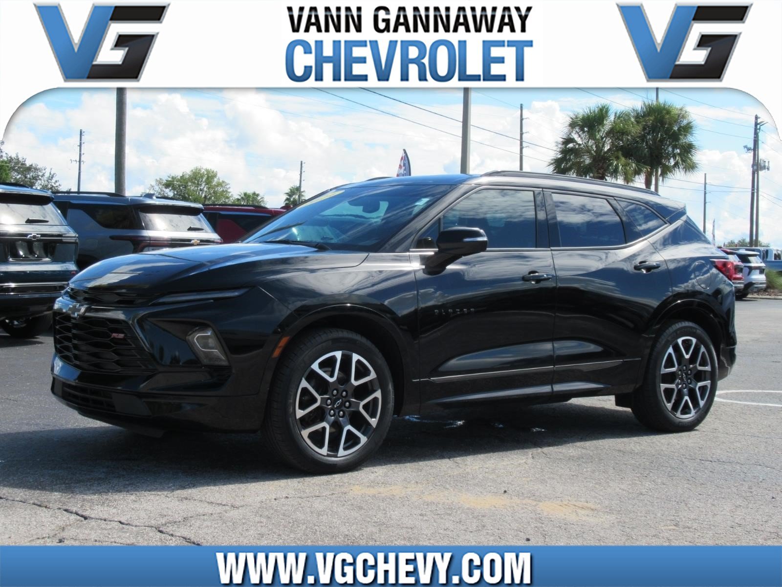 Used 2024 Chevrolet Blazer RS w/ Enhanced Convenience Package FWD image 1