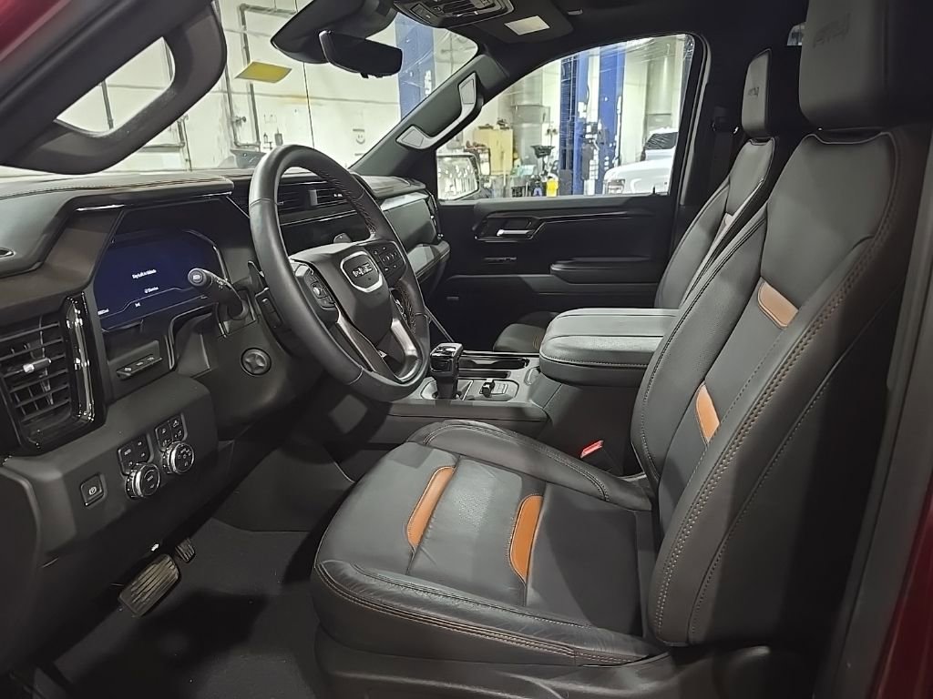 Used 2024 GMC Sierra 1500 AT4 w/ Technology Package image 10