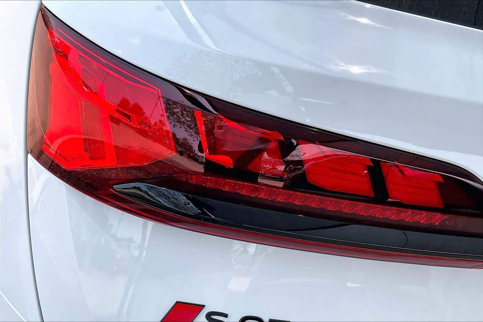 New 2026 Audi SQ7 Prestige AWD/4WD image 14