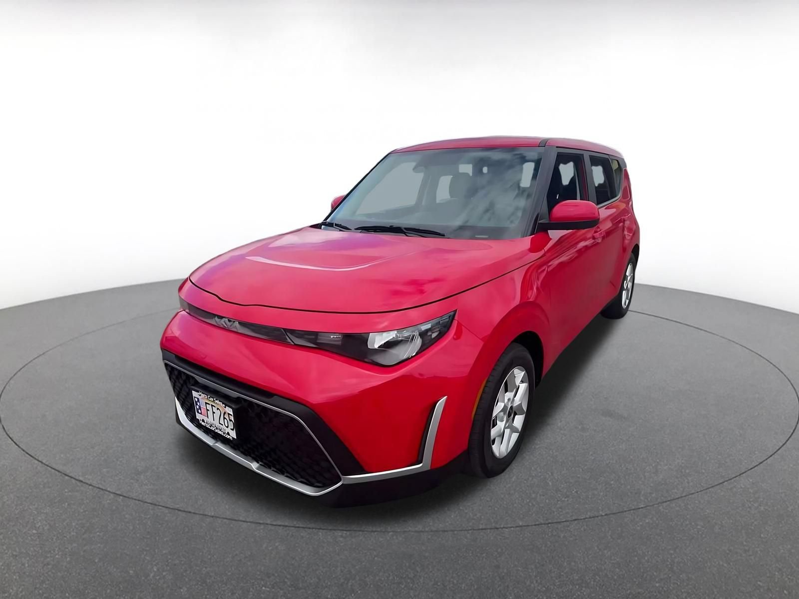 Used 2025 Kia Soul LX w/ LX Technology Package FWD image 6