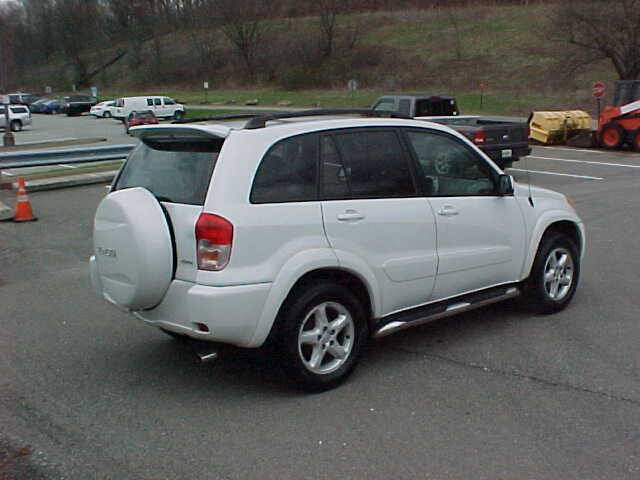 Used 2002 Toyota RAV4 4WD image 10