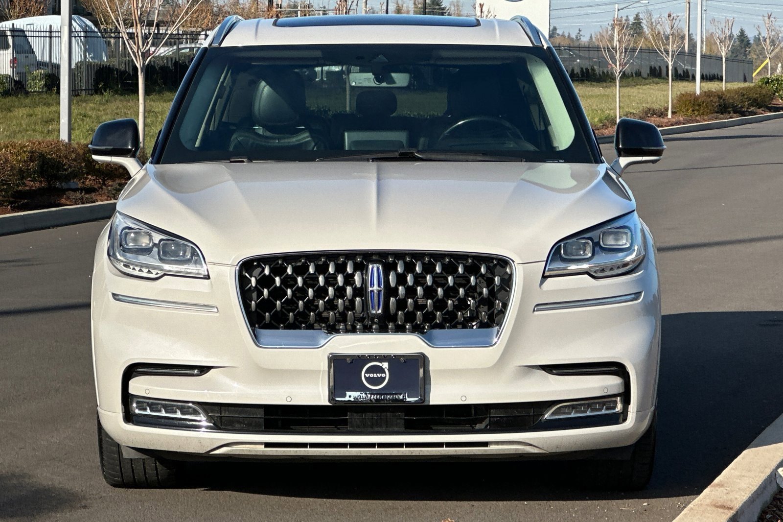 Used 2020 Lincoln Aviator Grand Touring w/ Equipment Group 301A image 8