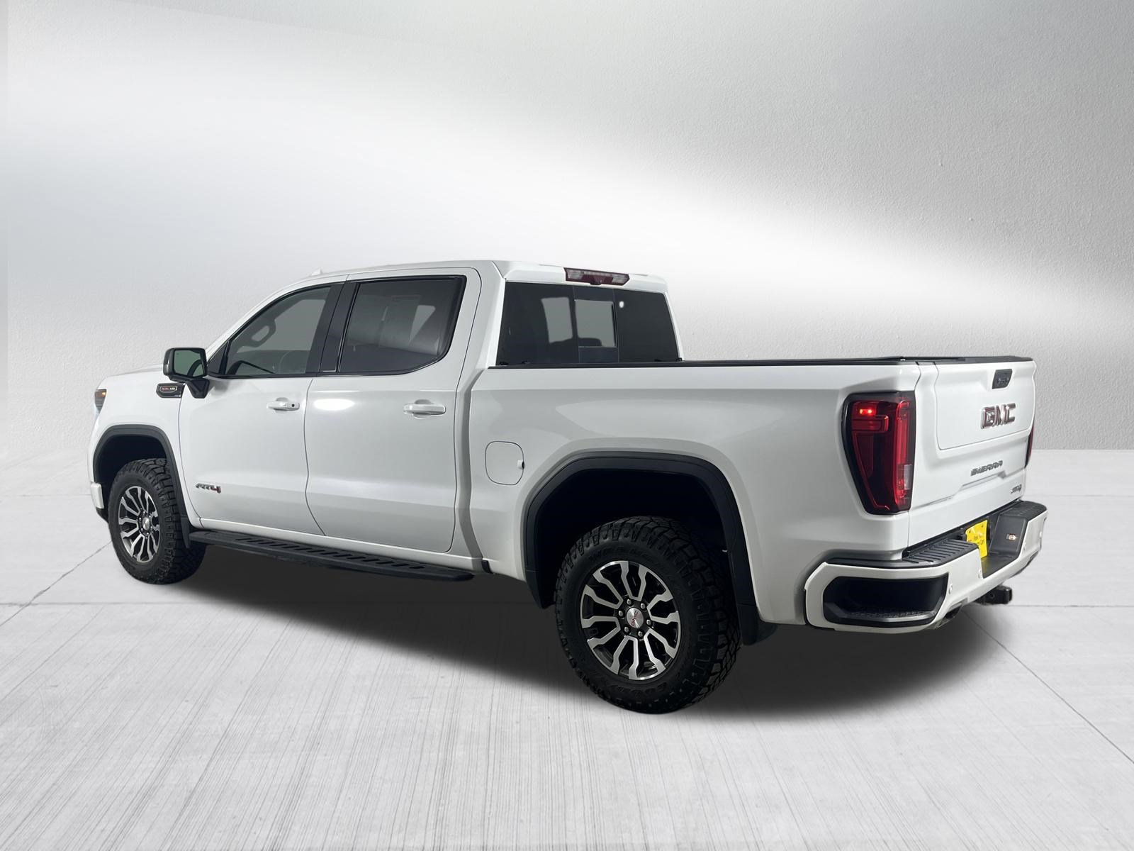 Used 2022 GMC Sierra 1500 AT4 w/ AT4 Premium Package image 5