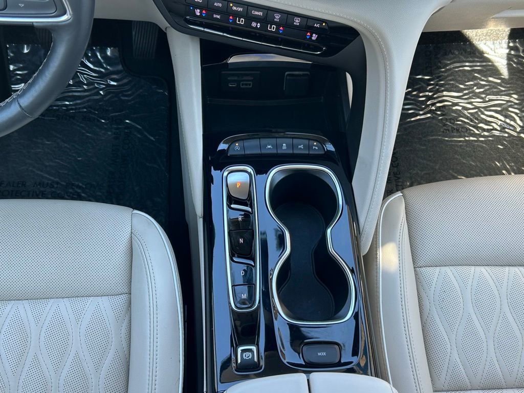Used 2023 Buick Envision Avenir image 20