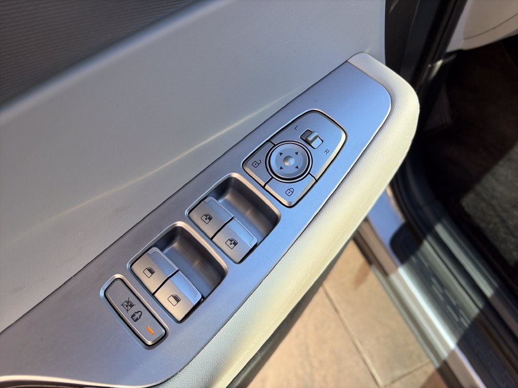 Used 2020 Hyundai Palisade SEL FWD image 23