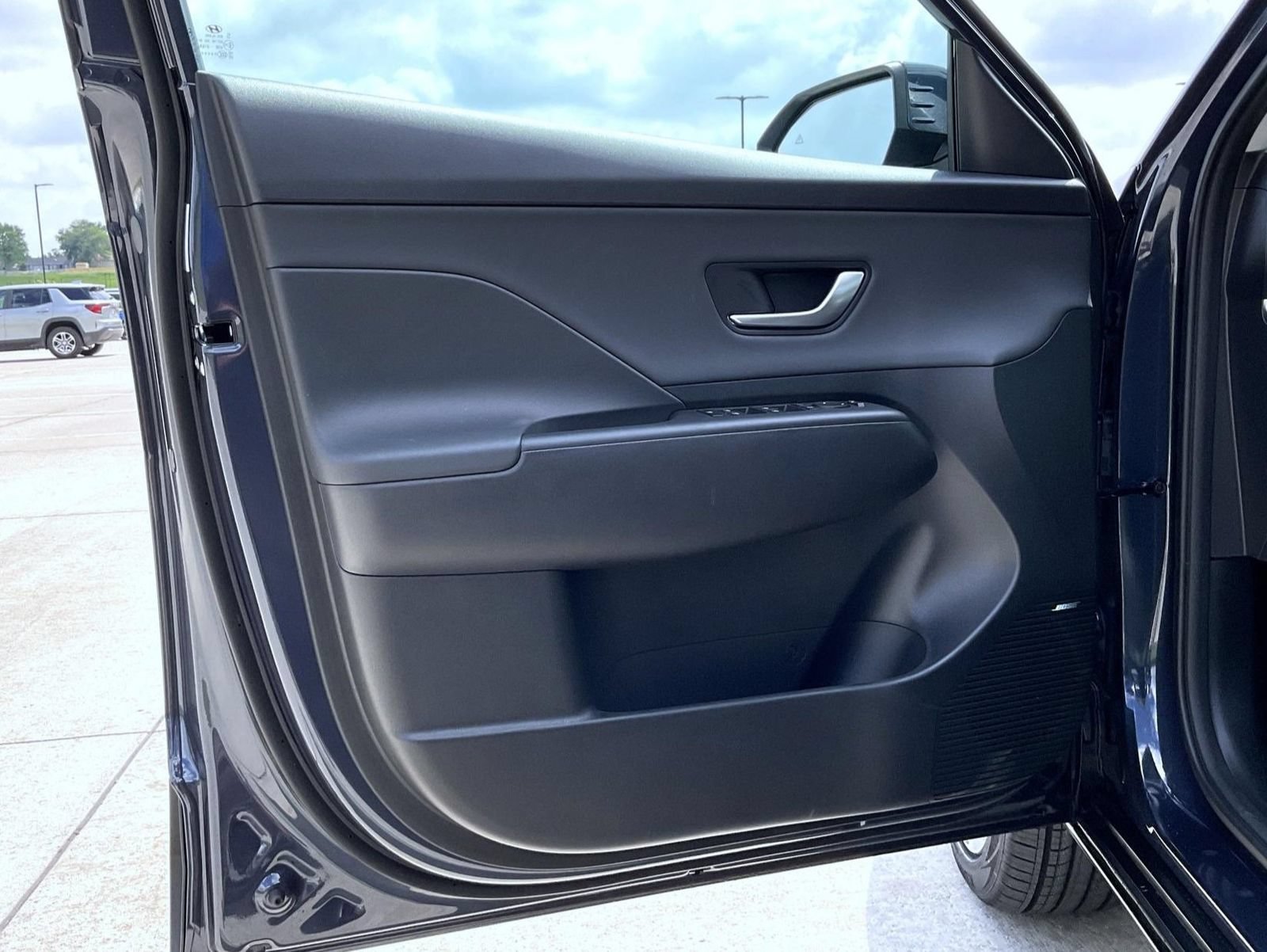 New 2026 Hyundai Kona Limited AWD/4WD image 9