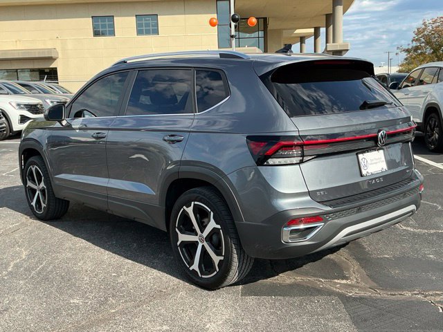Certified 2025 Volkswagen Taos SEL AWD/4WD image 5