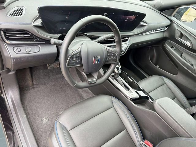 Used 2025 Buick Envista Sport Touring image 10