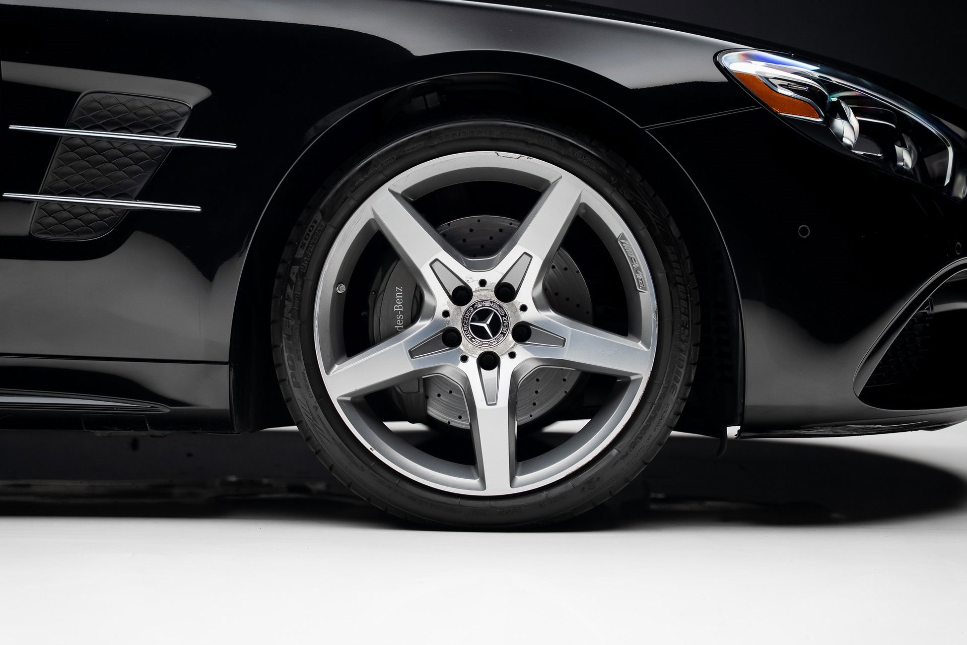 Used 2019 Mercedes-Benz SL 550 image 43