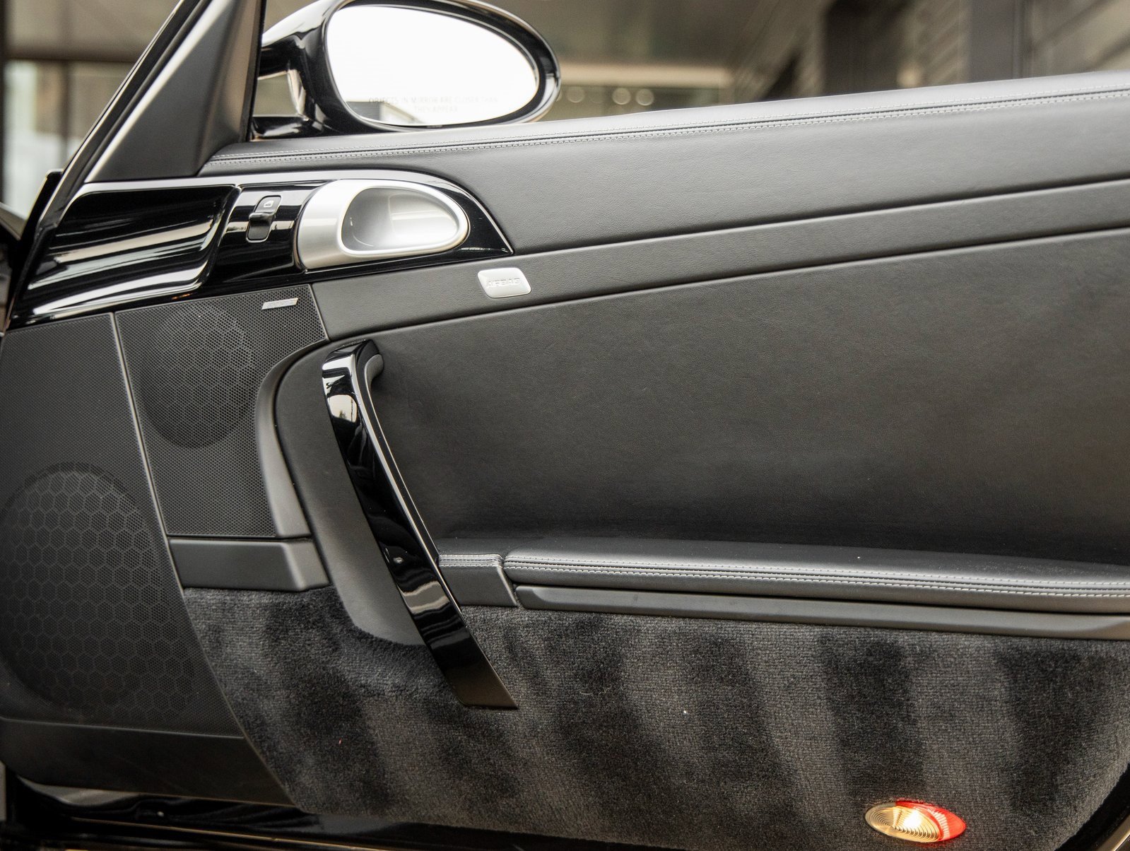 Used 2008 Porsche 911 Turbo image 37