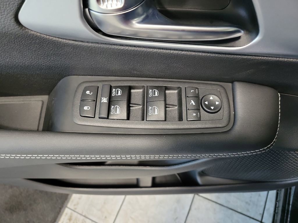 New 2026 Chrysler Pacifica Limited w/ S Appearance Package image 22