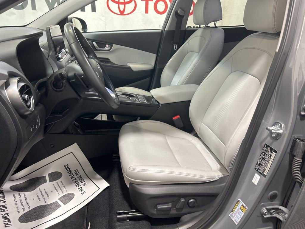 Used 2023 Hyundai Kona Limited w/ Cargo Package image 26