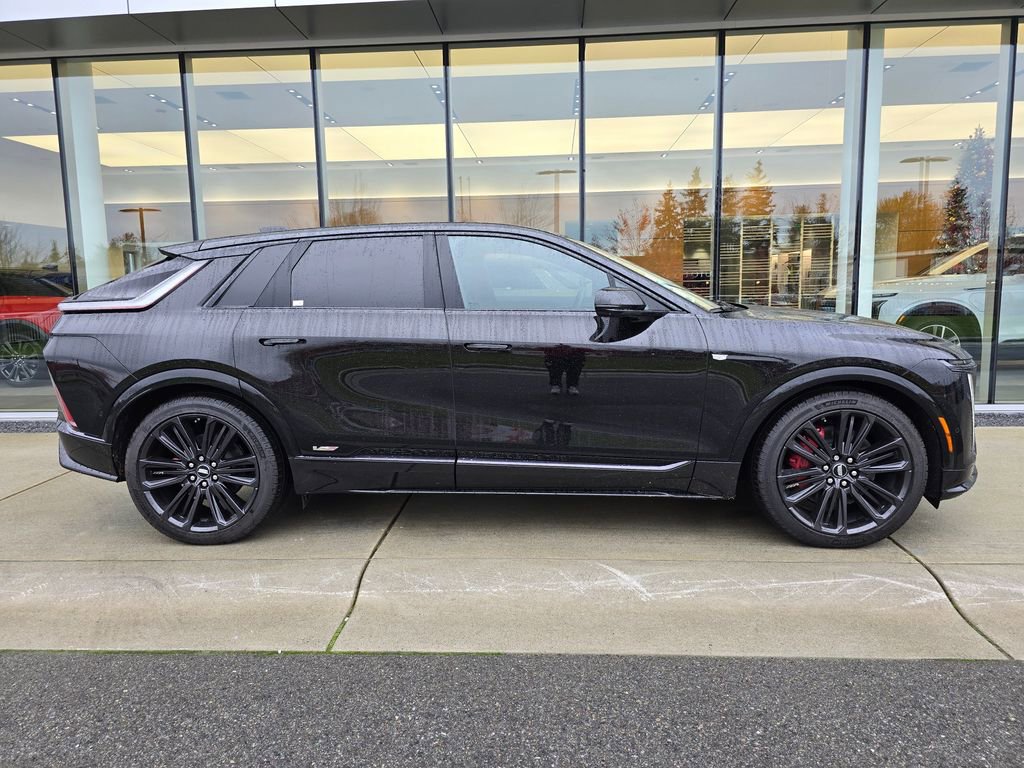 New 2026 Cadillac Lyriq V AWD/4WD image 6
