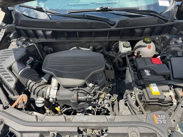 Used 2017 Cadillac XT5 Platinum w/ Driver Assist Package AWD/4WD image 12
