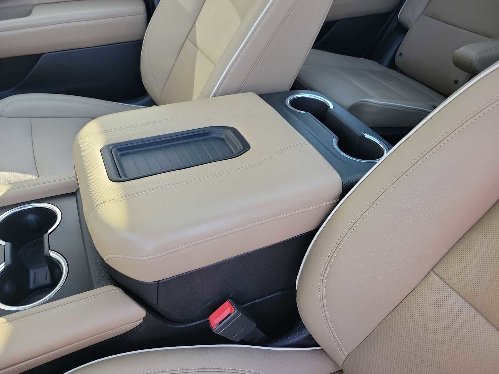 Used 2023 Chevrolet Tahoe Premier image 12