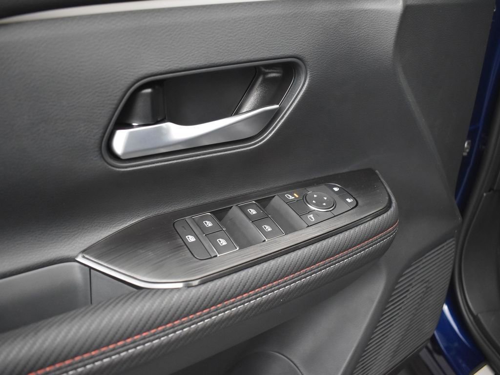 New 2026 Nissan Kicks SR w/ Illumination Package image 27