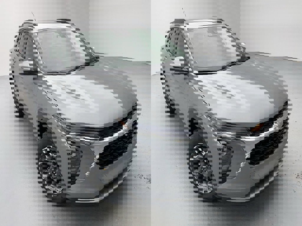 New 2026 Chevrolet Trax LT w/ Driver Confidence Package image 3