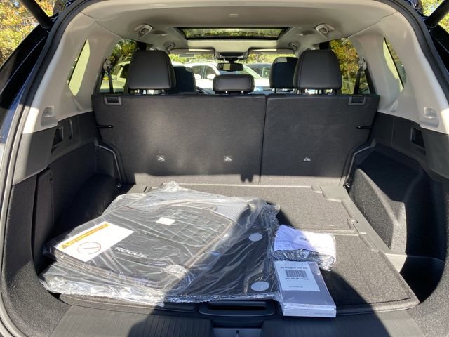 New 2026 Nissan Rogue Platinum image 16