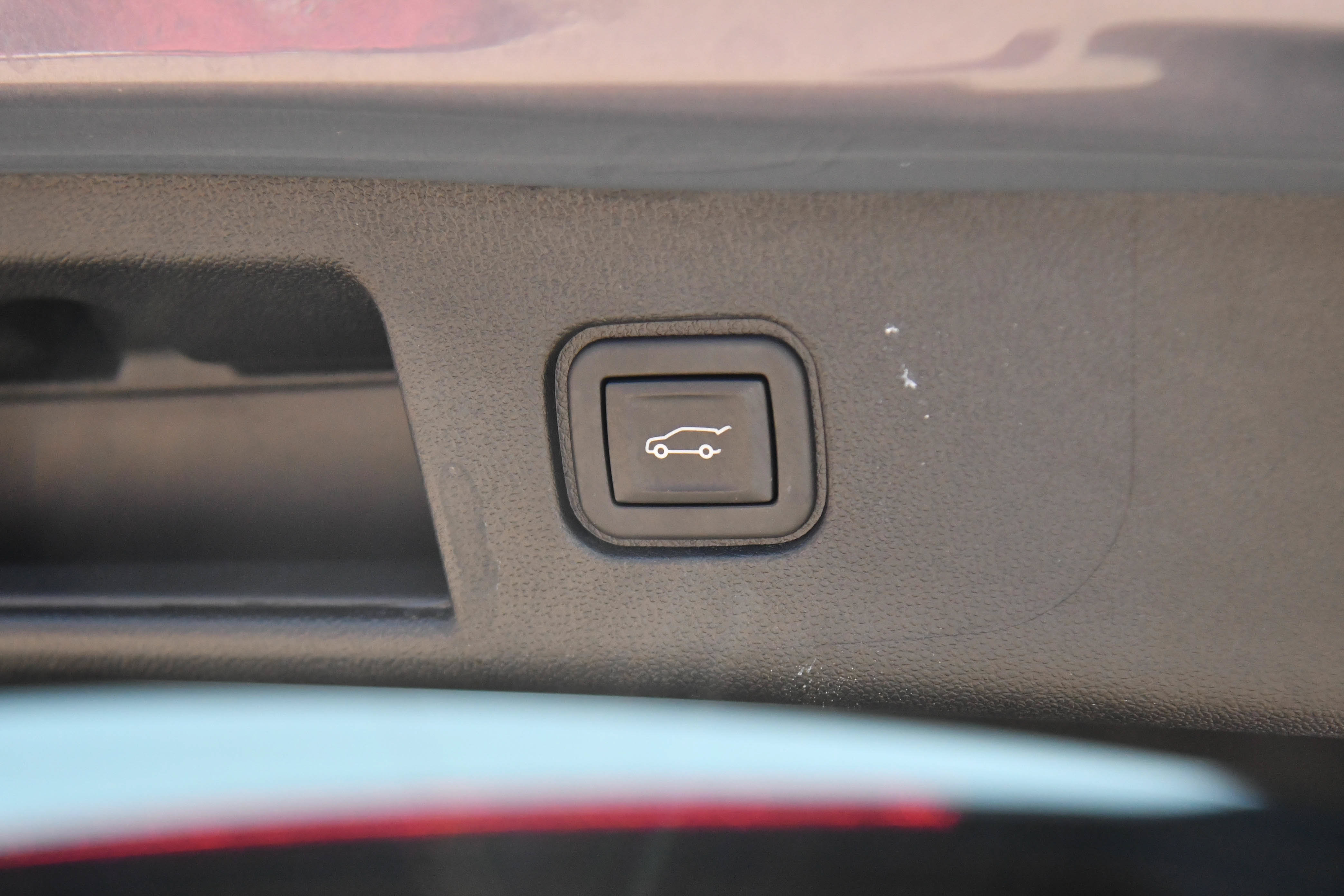 Used 2024 Chevrolet Blazer EV LT AWD/4WD image 46