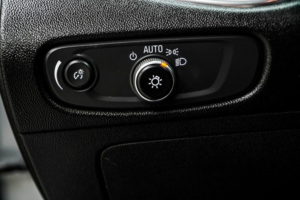 Used 2024 Chevrolet Malibu LT FWD image 37