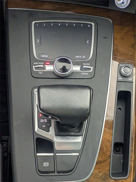 Used 2018 Audi Q5 2.0T Premium Plus w/ Premium Plus Package image 25