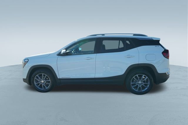 Used 2023 GMC Terrain SLT image 4