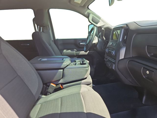 Used 2025 Chevrolet Silverado 2500 Custom w/ Custom Value Package AWD/4WD image 15