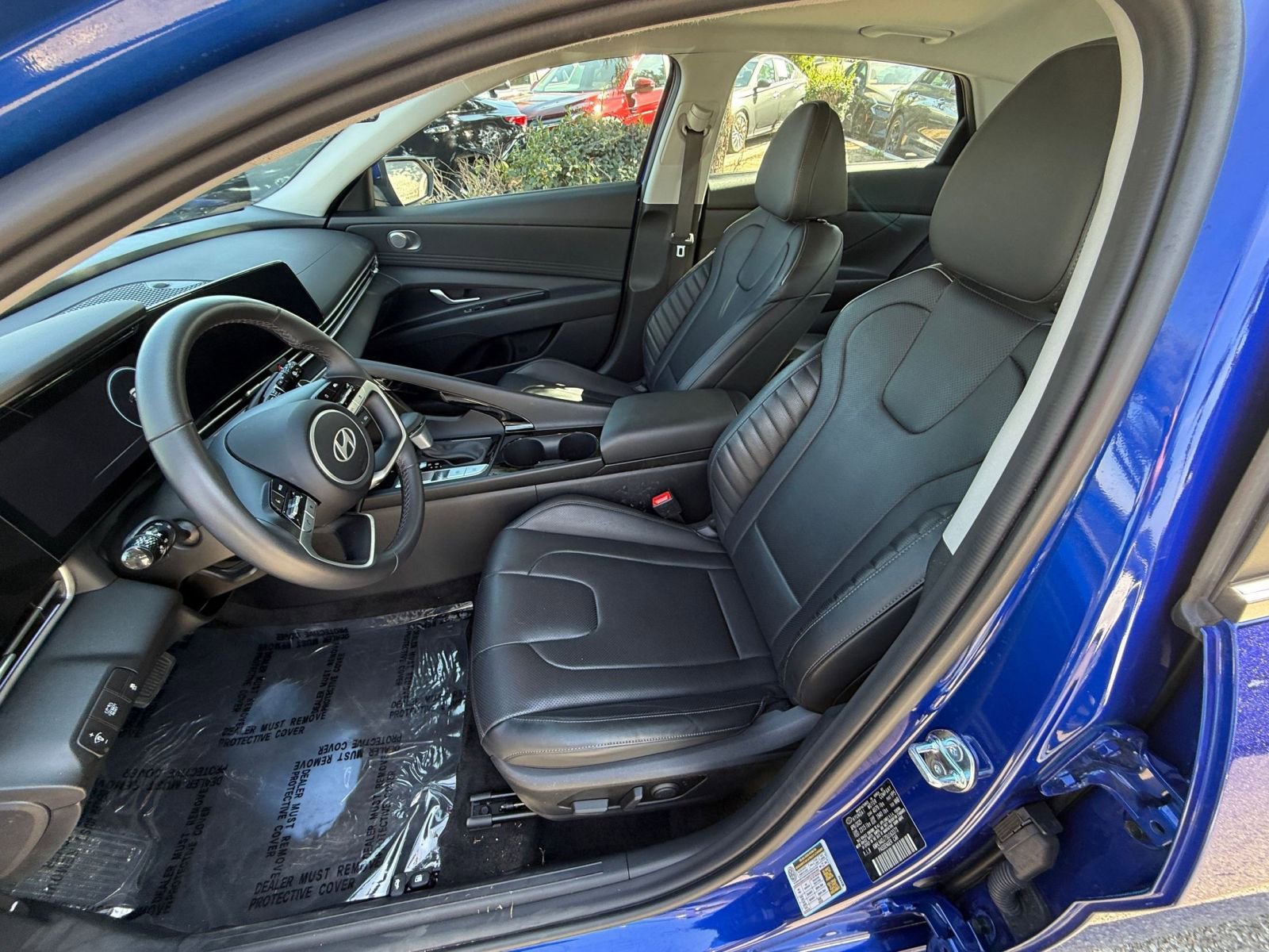 Used 2025 Hyundai Elantra Limited image 25