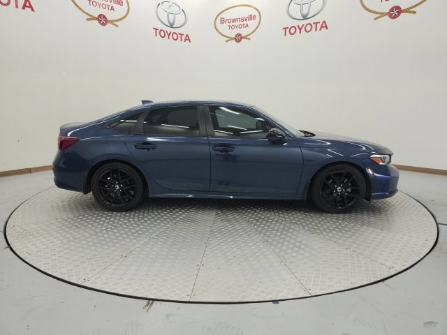 Used 2025 Honda Civic Sport image 3