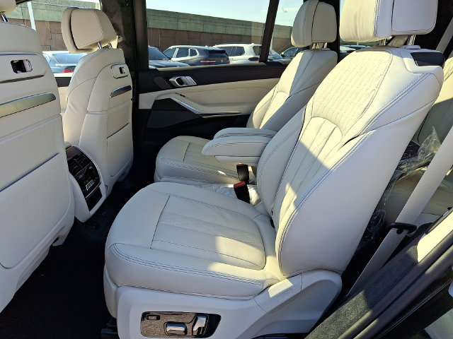 New 2027 BMW X7 xDrive40i w/ Executive Package AWD/4WD image 6