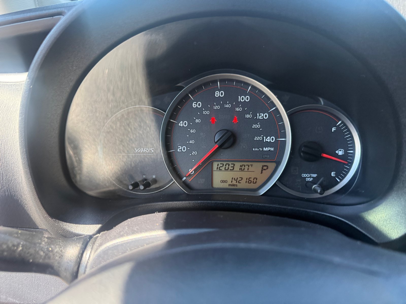 Used 2014 Toyota Yaris L FWD image 18