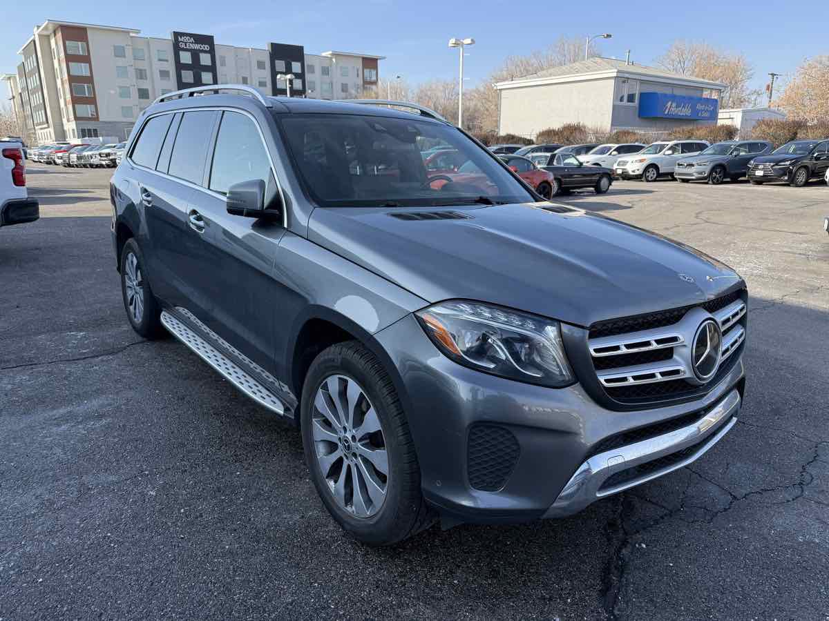 Used 2019 Mercedes-Benz GLS 450 4MATIC image 4