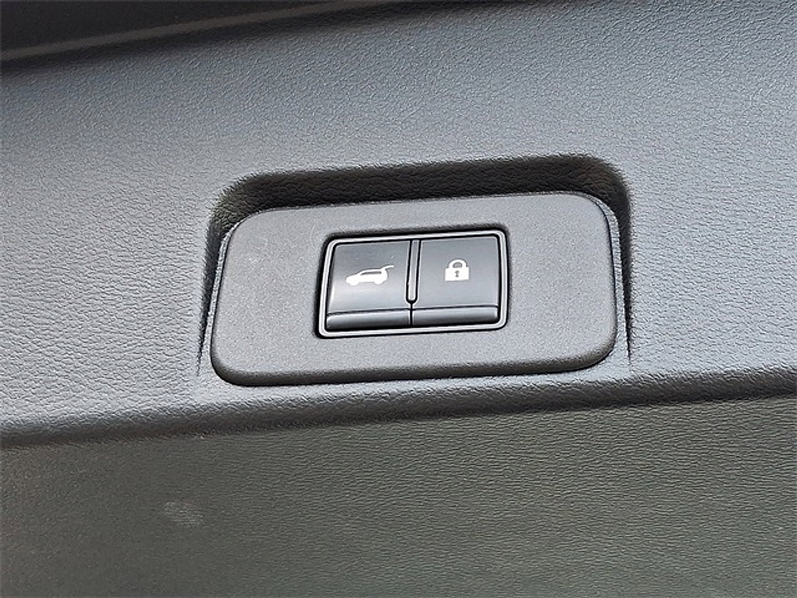 Certified 2022 Nissan Rogue SL w/ SL Premium Package image 31