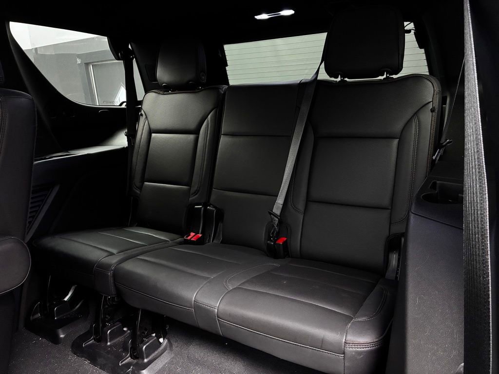 Used 2024 Chevrolet Tahoe High Country image 9