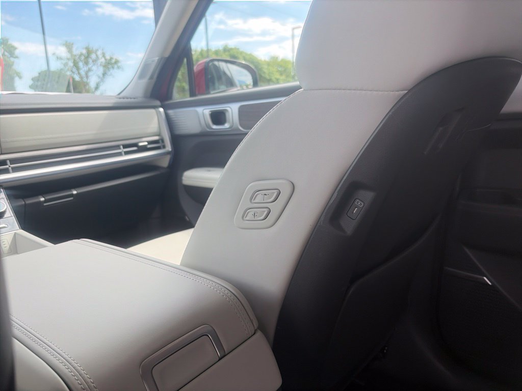 Used 2024 Hyundai Santa Fe Calligraphy AWD/4WD image 35